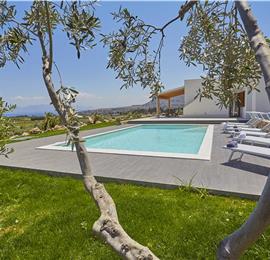 3 bedroom villa with pool near Scopollo, sleeps 6